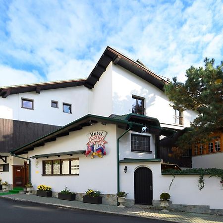Panoramic Castle Suite With Free Private Parking Bratislava Exterior foto